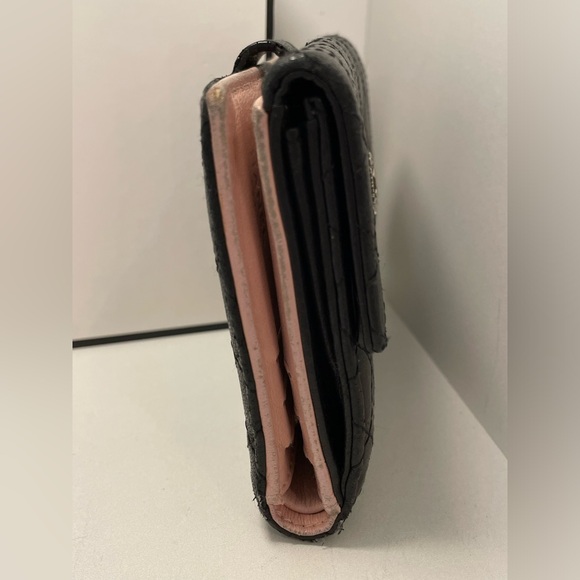 Chanel quilted two way wallet - Picture 7 of 10